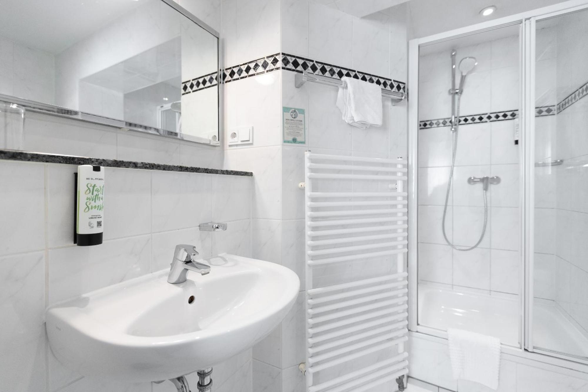 Hotel Wegener Манхайм Екстериор снимка
